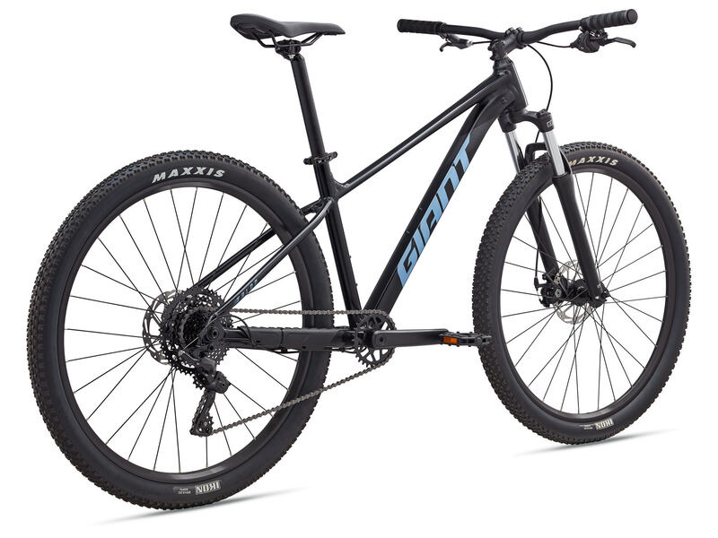 Giant Talon 4 Black 2025 £525.00 Bikes Mountain Bikes
