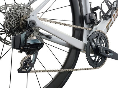 Giant Defy Advanced Pro 1 click to zoom image