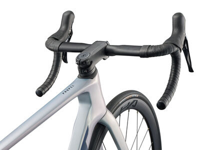 Giant Propel Advanced 2 click to zoom image