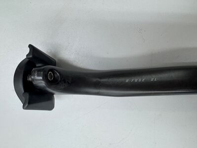 Giant MY26 G26SP2 Defy/Avail Advanced Pro D-Fuse SL Raw Carbon Seatpost click to zoom image