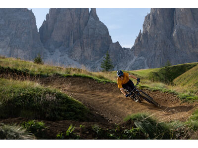 Giant Trance Advanced E+ 1 Carbon / Tactical Grey click to zoom image