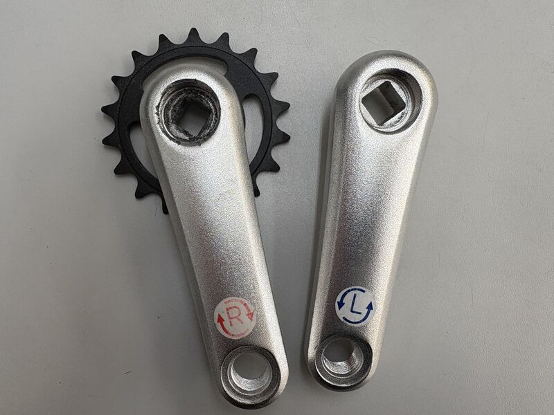 woom Crankset for woom 3 18T - B grade click to zoom image