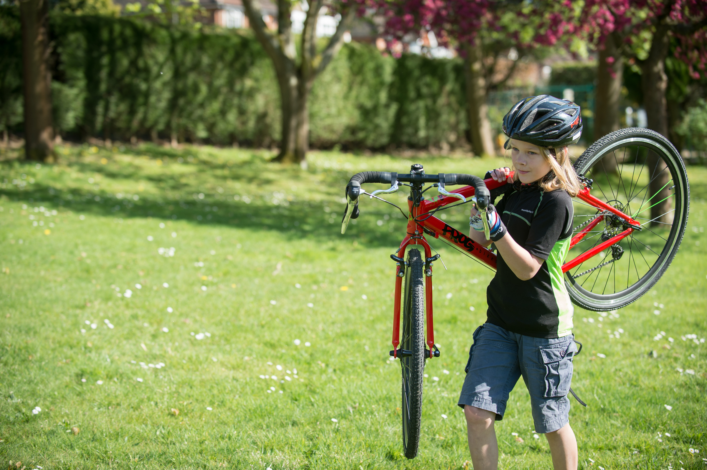 Kid carrying frog bike